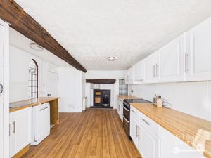 Kitchen- click for photo gallery